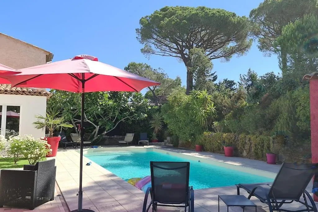 Ste Maxime Villa 5 Etoiles Piscine Chauffee Et Jacuzzi contacts