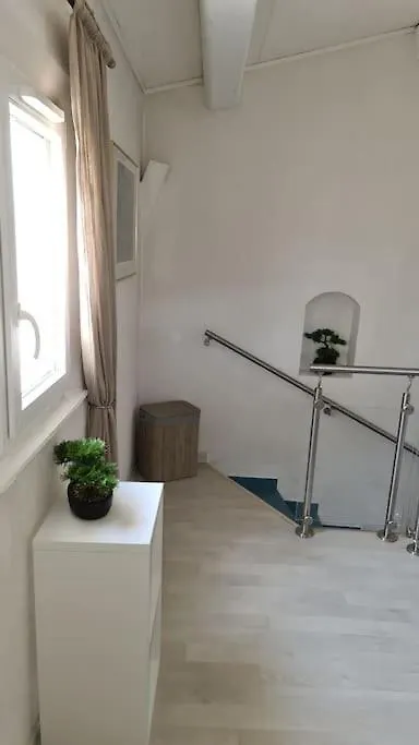 Ste Maxime Villa 5 Etoiles Piscine Chauffee Et Jacuzzi Sainte-Maxime