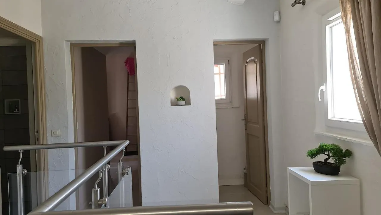 Ste Maxime Villa 5 Etoiles Piscine Chauffee Et Jacuzzi Sainte-Maxime