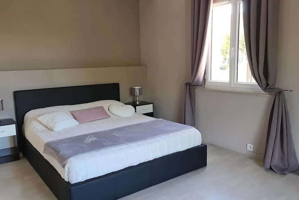 Ste Maxime Villa 5 Etoiles Piscine Chauffee Et Jacuzzi Sainte-Maxime 0*,  France
